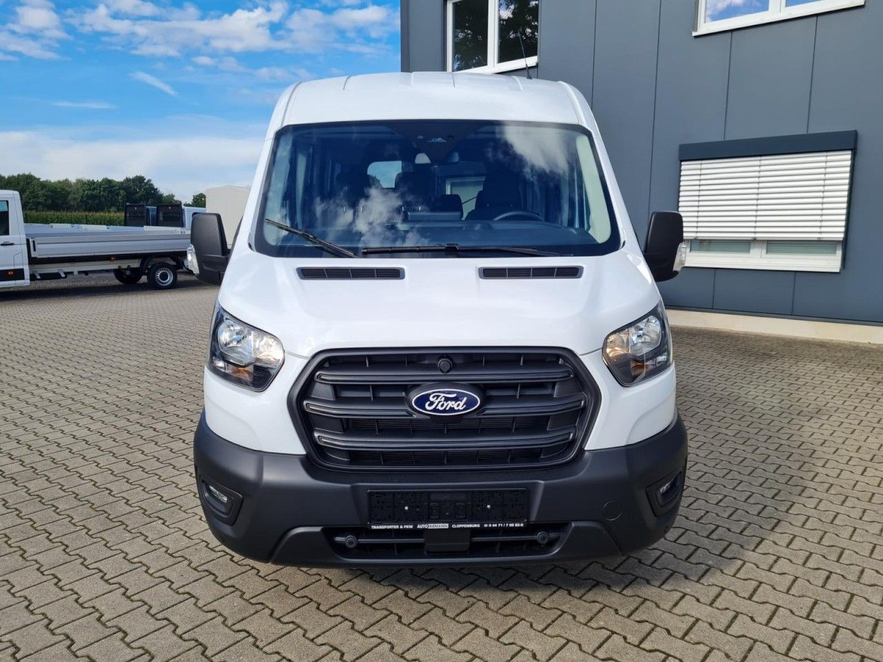 Ford Transit 350 Kombi TDCi L3 Trend 9 Sitzer AUTOMAT - Persontransport: bilde 2 Ford Transit 350 Kombi TDCi L3 Trend 9 Sitzer AUTOMAT - Persontransport: bilde 2