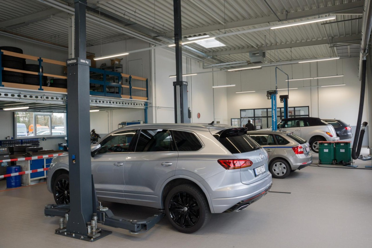 Minibuss, Persontransport Man TGE 3.180 Kombi 9 Sitze ALU ERGO KAMERA LED NAVI LEDER Sonderumbau: bilde 30