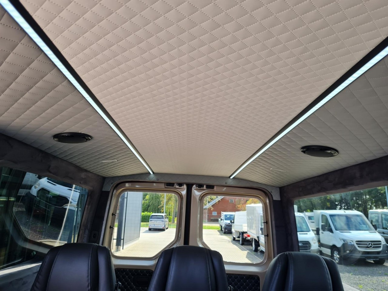 Minibuss, Persontransport Man TGE 3.180 Kombi 9 Sitze ALU ERGO KAMERA LED NAVI LEDER Sonderumbau: bilde 18