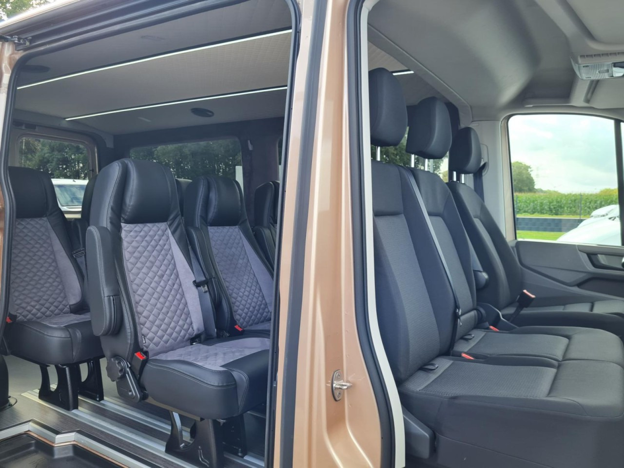Man TGE 3.180 TDi Kombi 9 Sitze ALU KAMERA LED LEDER Sonderumbau - Minibuss, Persontransport: bilde 4 Man TGE 3.180 TDi Kombi 9 Sitze ALU KAMERA LED LEDER Sonderumbau - Minibuss, Persontransport: bilde 4