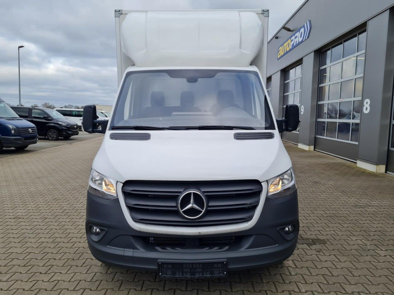 Mercedes-Benz Sprinter 315 CDi Koffer lang MBux, Klima - Varebil med skap: bilde 2 Mercedes-Benz Sprinter 315 CDi Koffer lang MBux, Klima - Varebil med skap: bilde 2