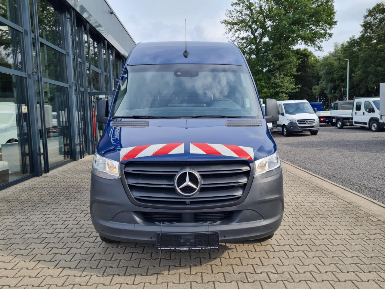 Mercedes-Benz Sprinter 316 Kasten CDI MR RWD AHK MBUX KAMERA - Kassebil: bilde 2 Mercedes-Benz Sprinter 316 Kasten CDI MR RWD AHK MBUX KAMERA - Kassebil: bilde 2
