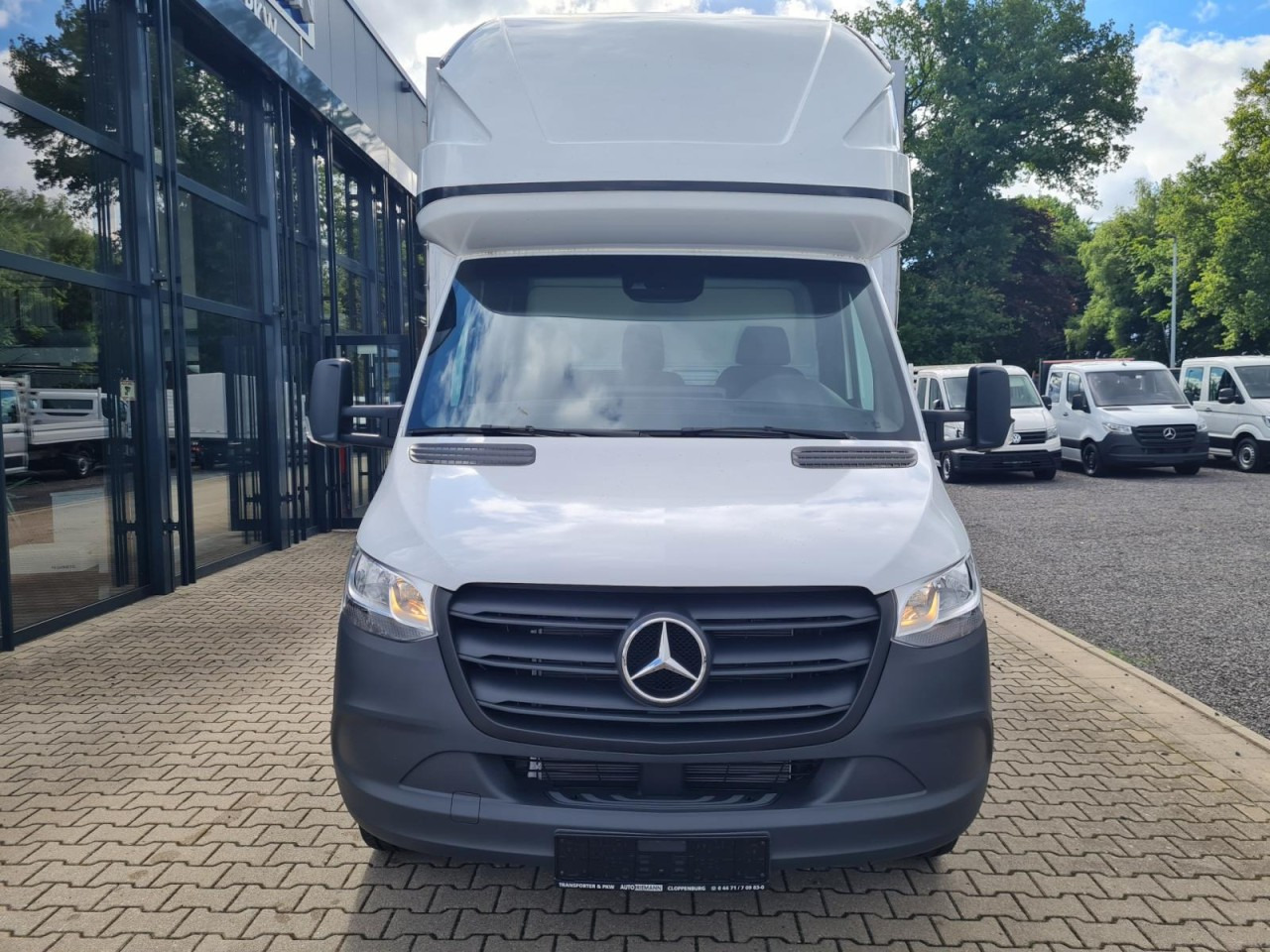 Mercedes-Benz Sprinter 317 Pritsche Plane Schlafkab RWD 10 Pal - Varebil med kapell: bilde 2 Mercedes-Benz Sprinter 317 Pritsche Plane Schlafkab RWD 10 Pal - Varebil med kapell: bilde 2