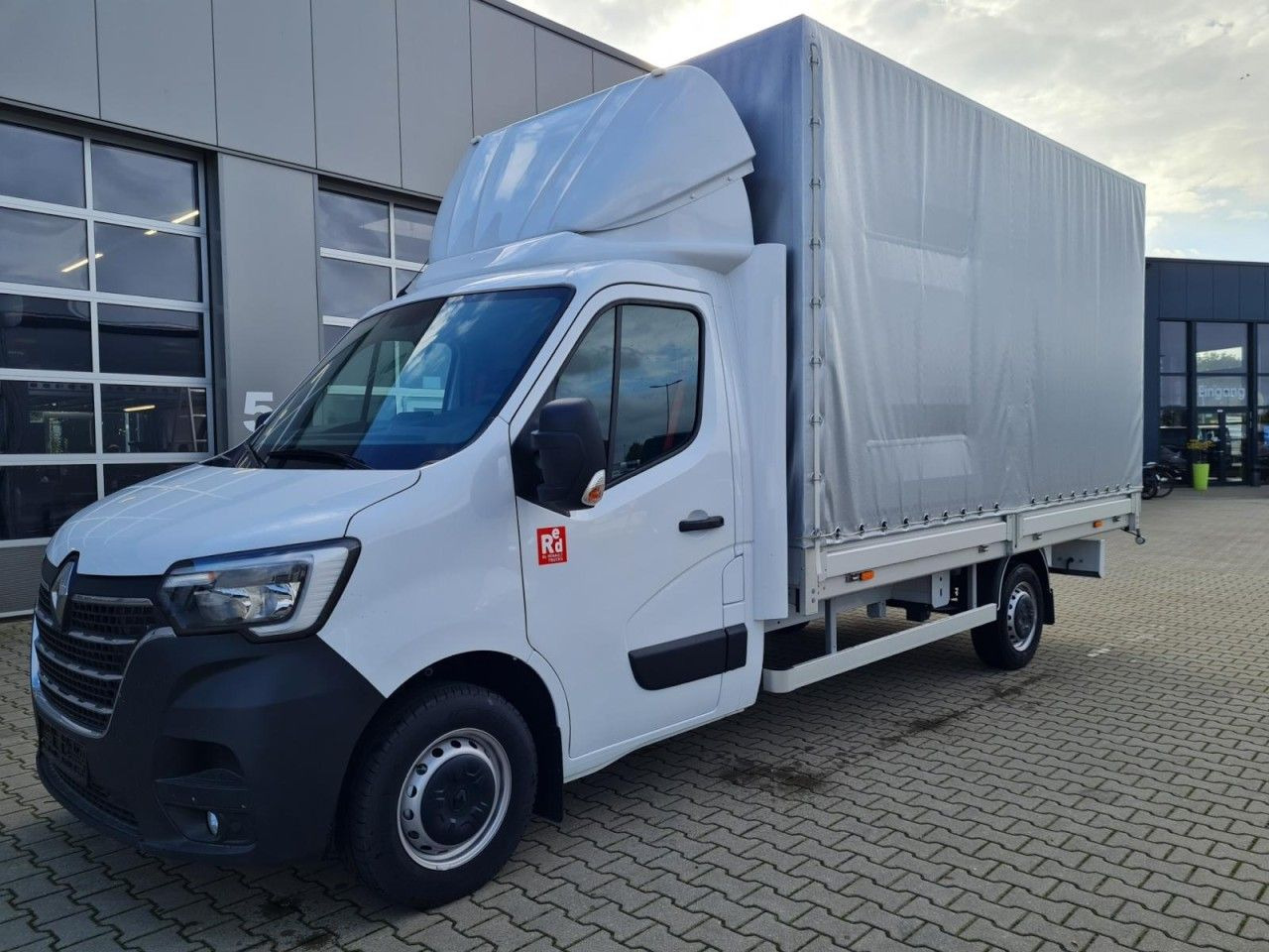 Renault Master 3,5t Pritsche Schiebe Plane ERGO KLIMA TE - Varebil med kapell: bilde 3 Renault Master 3,5t Pritsche Schiebe Plane ERGO KLIMA TE - Varebil med kapell: bilde 3