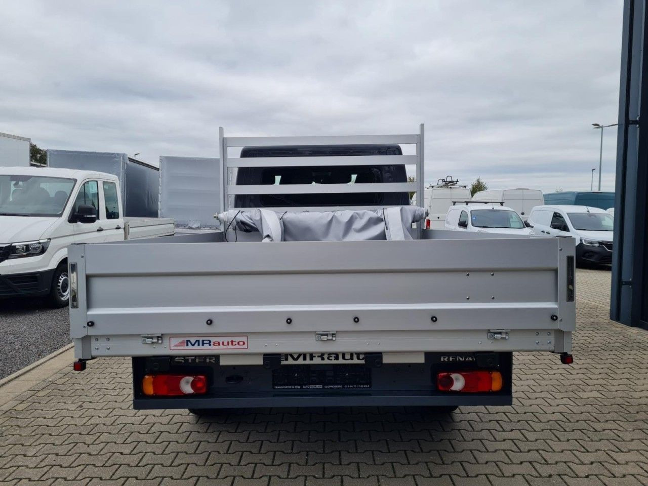 Renault Master 35 New Doka lang L3 AG Klima Komfort Temp - Varebil med plan, Varebil med dobbelt førerhus: bilde 5 Renault Master 35 New Doka lang L3 AG Klima Komfort Temp - Varebil med plan, Varebil med dobbelt førerhus: bilde 5