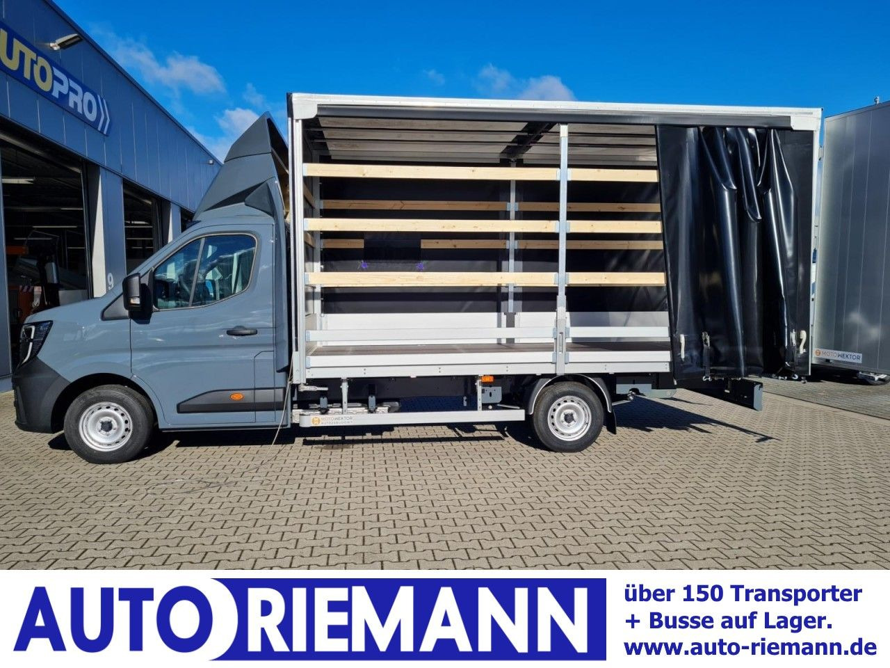Renault Master 35 Pritsche Schiebe Plane dCi 170 Navi Ap - Varebil med kapell: bilde 1 Renault Master 35 Pritsche Schiebe Plane dCi 170 Navi Ap - Varebil med kapell: bilde 1