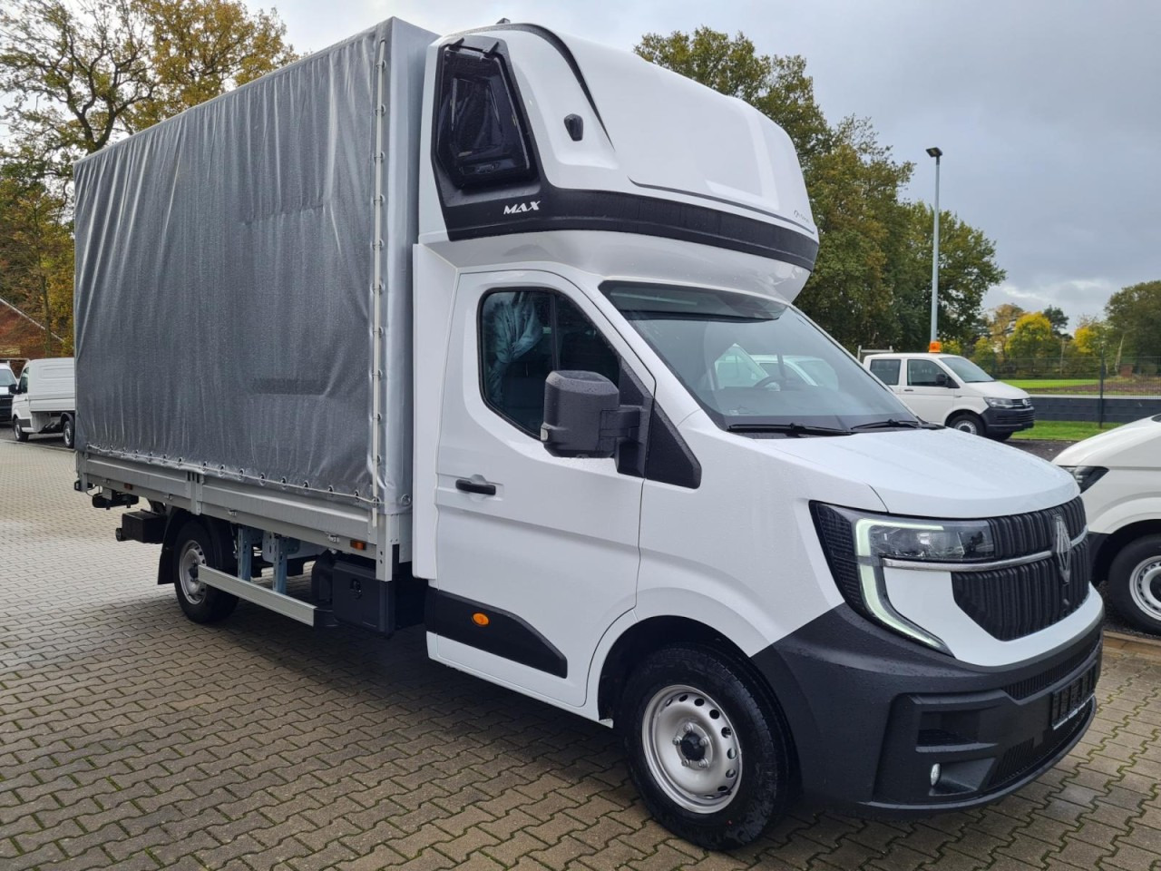 Renault Master Pritsche Schiebe Plane Schlafkab LBW Luftfederung - Varebil med kapell: bilde 3 Renault Master Pritsche Schiebe Plane Schlafkab LBW Luftfederung - Varebil med kapell: bilde 3