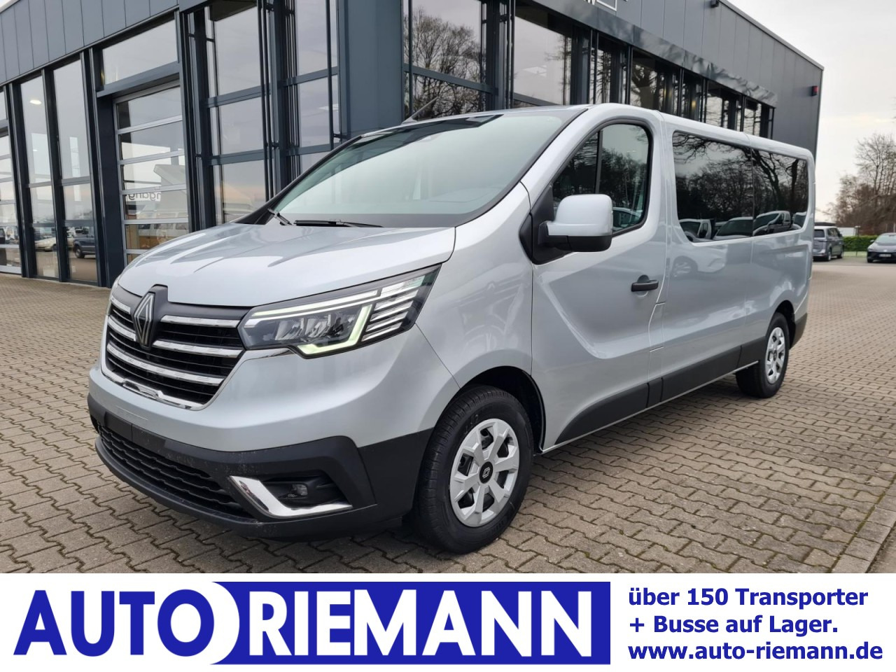 Renault Trafic Kombi 9-Sitze L2 Grand Equilibre KLIMA TEMPOMAT - Varebil med dobbelt førerhus: bilde 1 Renault Trafic Kombi 9-Sitze L2 Grand Equilibre KLIMA TEMPOMAT - Varebil med dobbelt førerhus: bilde 1