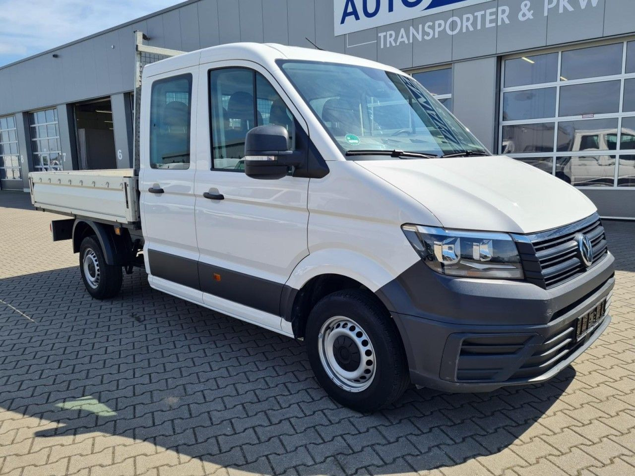 Volkswagen Crafter 35 Doka MR 7-Sitze AHK KLIMA KOMFORT - Varebil med plan: bilde 3 Volkswagen Crafter 35 Doka MR 7-Sitze AHK KLIMA KOMFORT - Varebil med plan: bilde 3