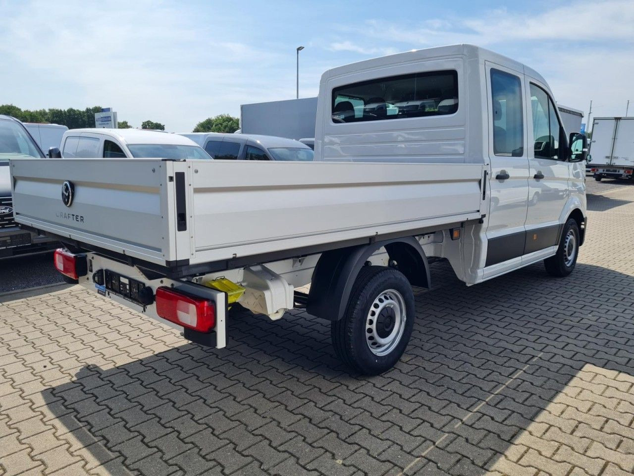 Volkswagen Crafter 35 Doka TDI MR LED KLIMA TEMPOMAT - Varebil med plan, Varebil med dobbelt førerhus: bilde 4 Volkswagen Crafter 35 Doka TDI MR LED KLIMA TEMPOMAT - Varebil med plan, Varebil med dobbelt førerhus: bilde 4