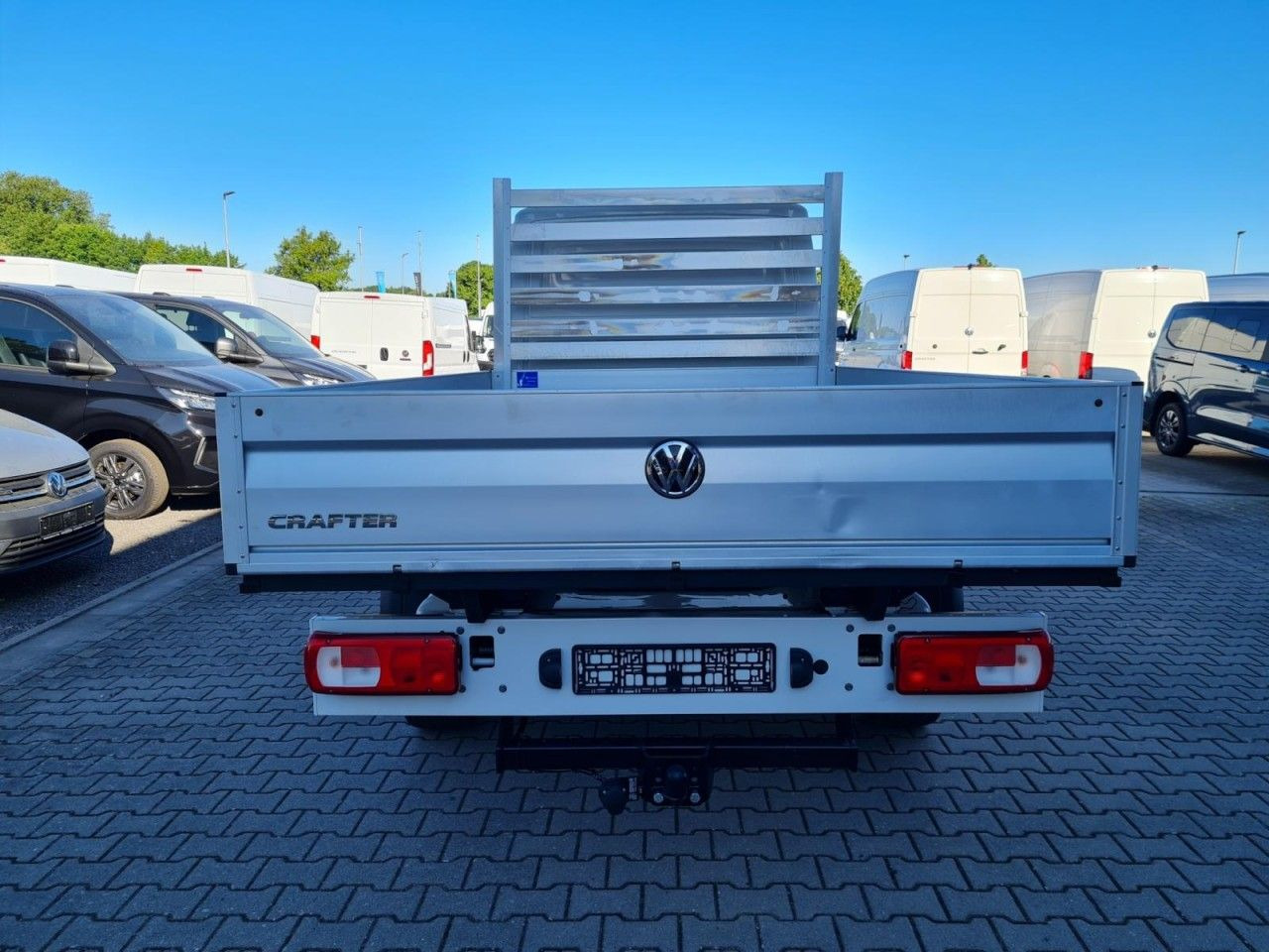 Volkswagen Crafter 35 Doka TDI lang AHK Klima - Varebil med plan, Varebil med dobbelt førerhus: bilde 5 Volkswagen Crafter 35 Doka TDI lang AHK Klima - Varebil med plan, Varebil med dobbelt førerhus: bilde 5