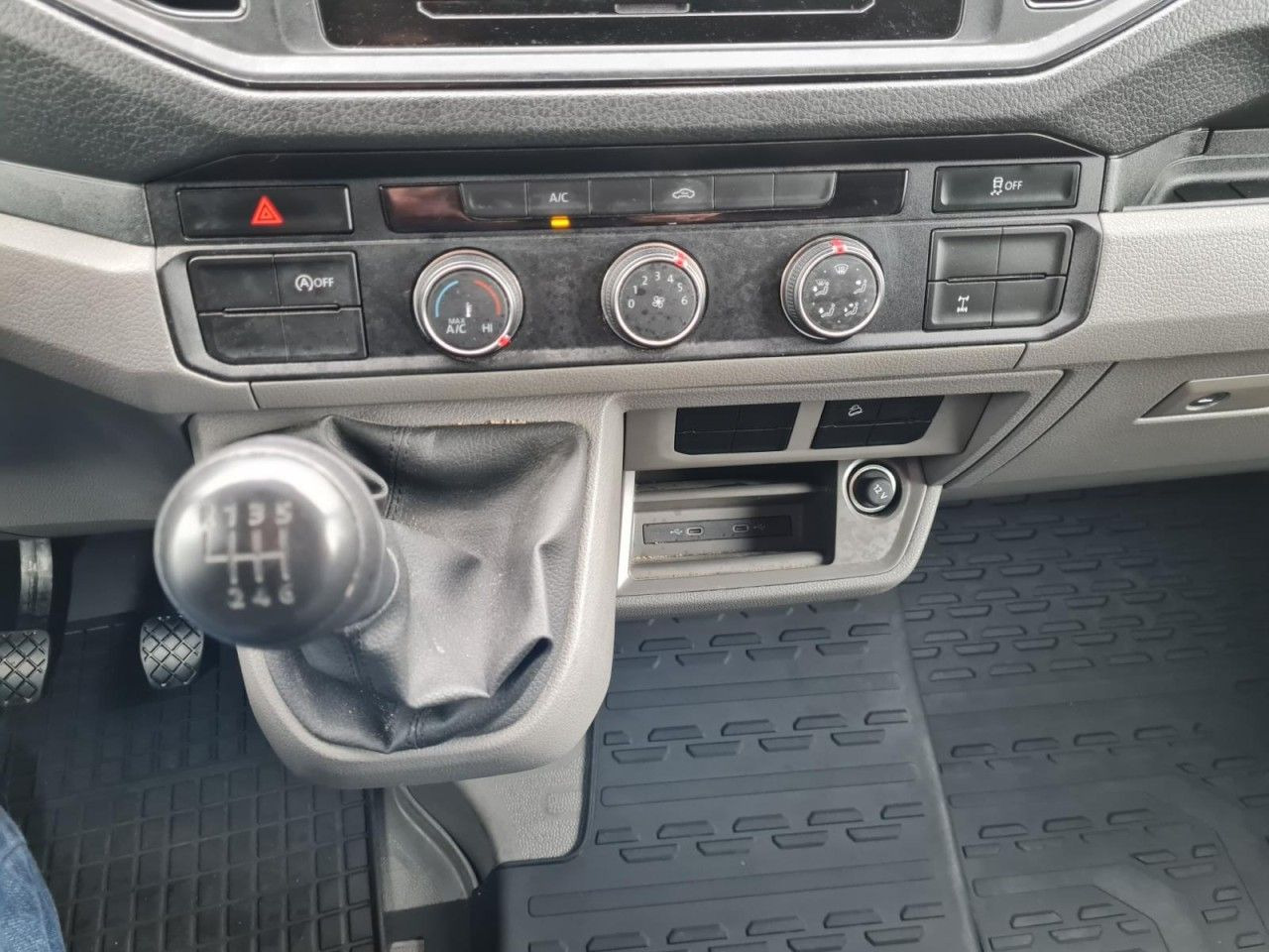 Kassebil, Varebil med dobbelt førerhus Volkswagen Crafter 35 Kasten 4MOTION L4H3 Plus Doka 7-Sitze: bilde 26