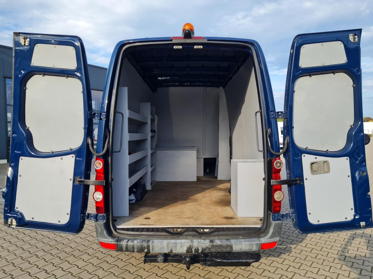 Volkswagen Crafter 35 Kasten Doka 5 Sitze AHK 3.5to REGALSYSTEM - Kassebil, Varebil med dobbelt førerhus: bilde 5 Volkswagen Crafter 35 Kasten Doka 5 Sitze AHK 3.5to REGALSYSTEM - Kassebil, Varebil med dobbelt førerhus: bilde 5