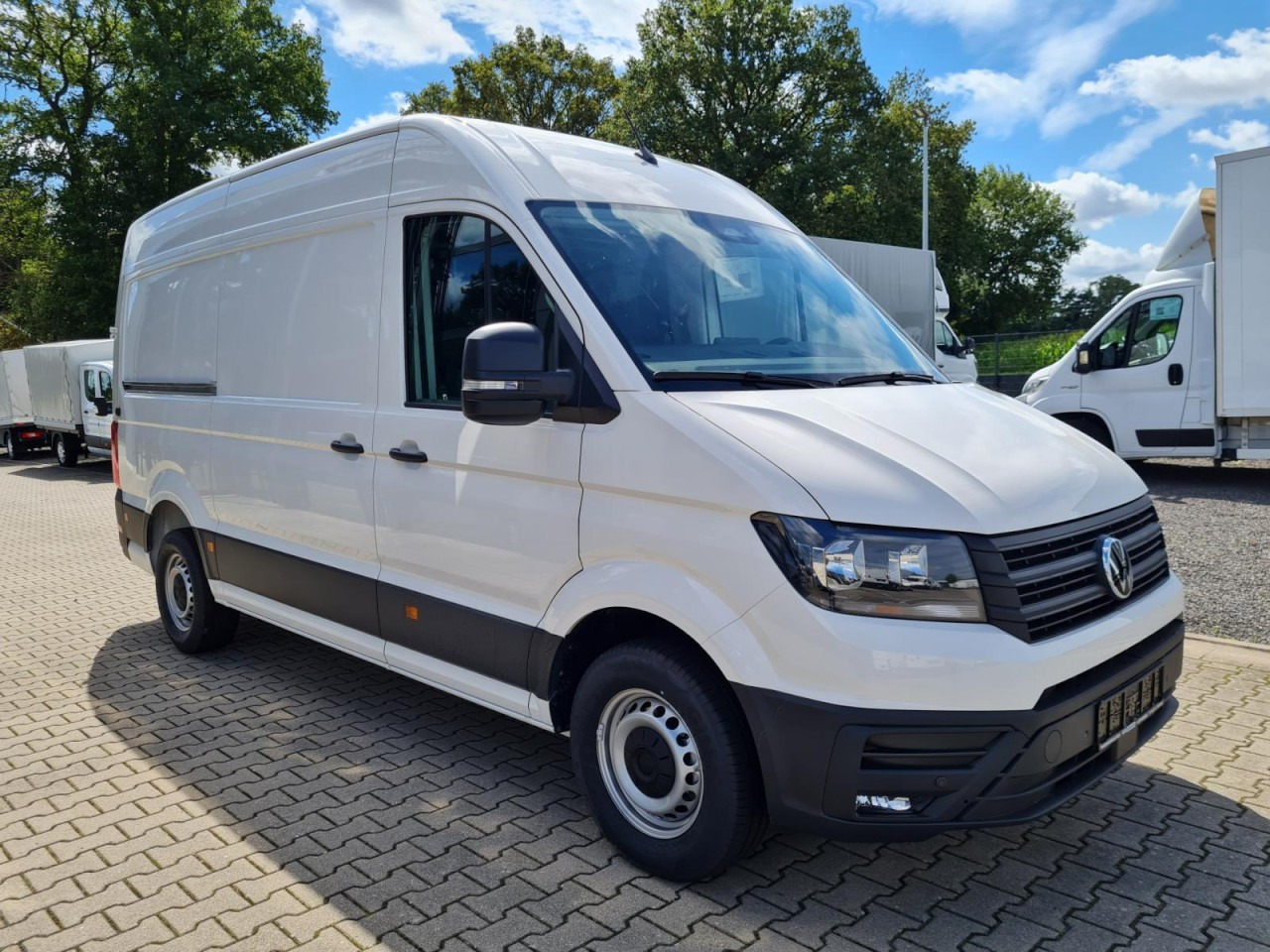 Volkswagen Crafter 35 Kasten MR L3H3 KLIMA KOMFORT PDC TEMPOMAT - Kassebil: bilde 3 Volkswagen Crafter 35 Kasten MR L3H3 KLIMA KOMFORT PDC TEMPOMAT - Kassebil: bilde 3