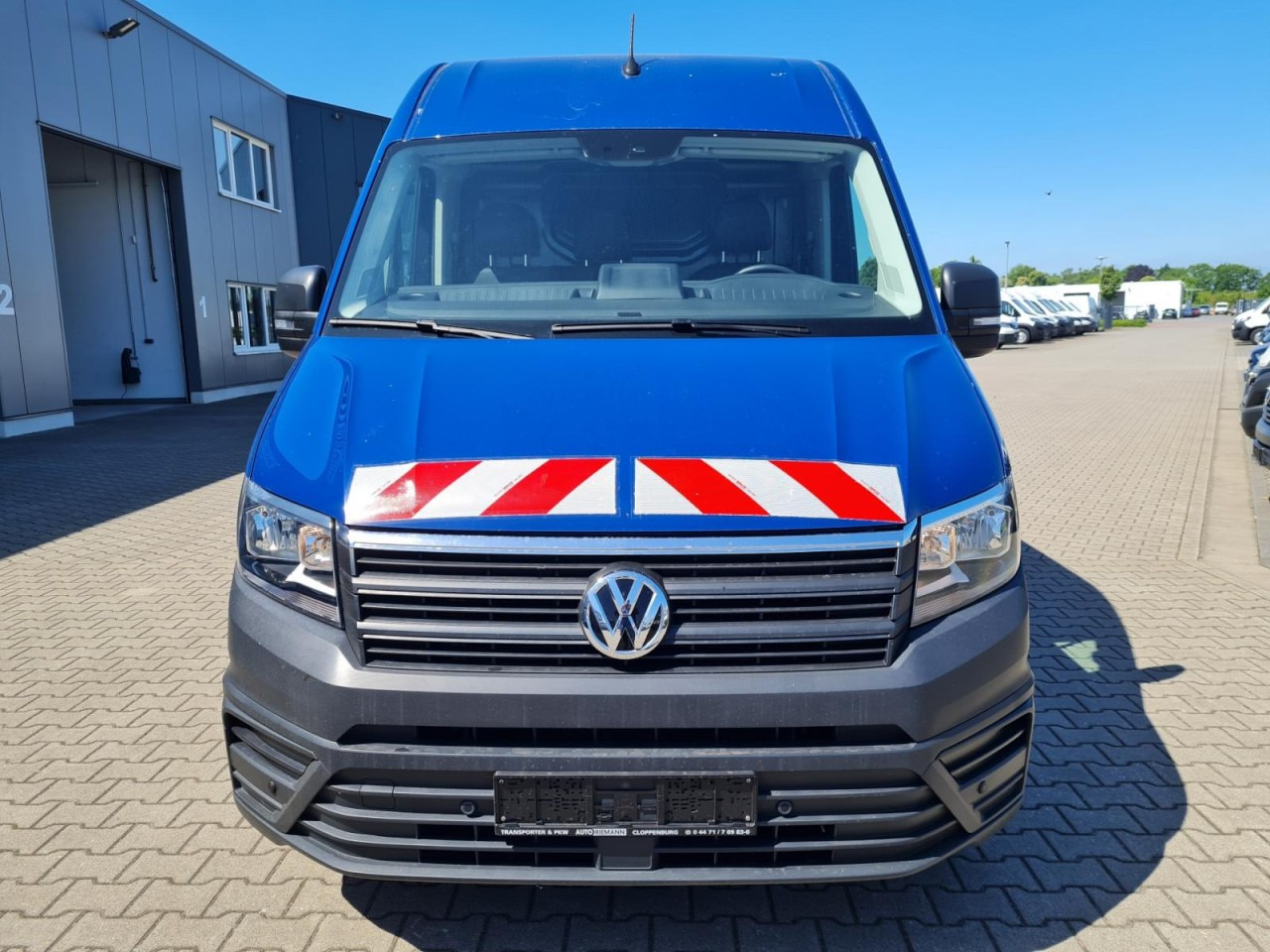 Volkswagen Crafter 35 Kasten MR L3H3 RWD AHK KAMERA NAVI TACHO - Kassebil: bilde 2 Volkswagen Crafter 35 Kasten MR L3H3 RWD AHK KAMERA NAVI TACHO - Kassebil: bilde 2