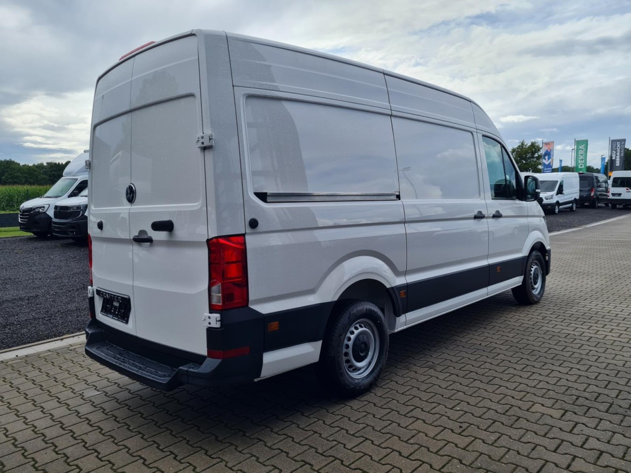 Volkswagen Crafter 35 Kasten TDI MR L3H3 PDC KLIMA TEMPOMAT - Kassebil: bilde 4 Volkswagen Crafter 35 Kasten TDI MR L3H3 PDC KLIMA TEMPOMAT - Kassebil: bilde 4