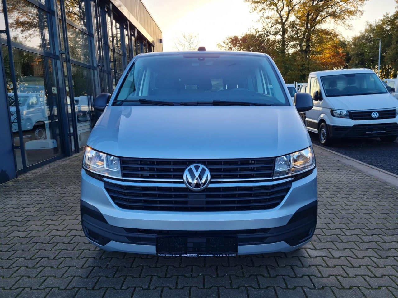 Volkswagen T6.1 Caravelle TDI lang 9 Sitzer 2 Schiebetüren Trendl. - Minibuss, Persontransport: bilde 2 Volkswagen T6.1 Caravelle TDI lang 9 Sitzer 2 Schiebetüren Trendl. - Minibuss, Persontransport: bilde 2