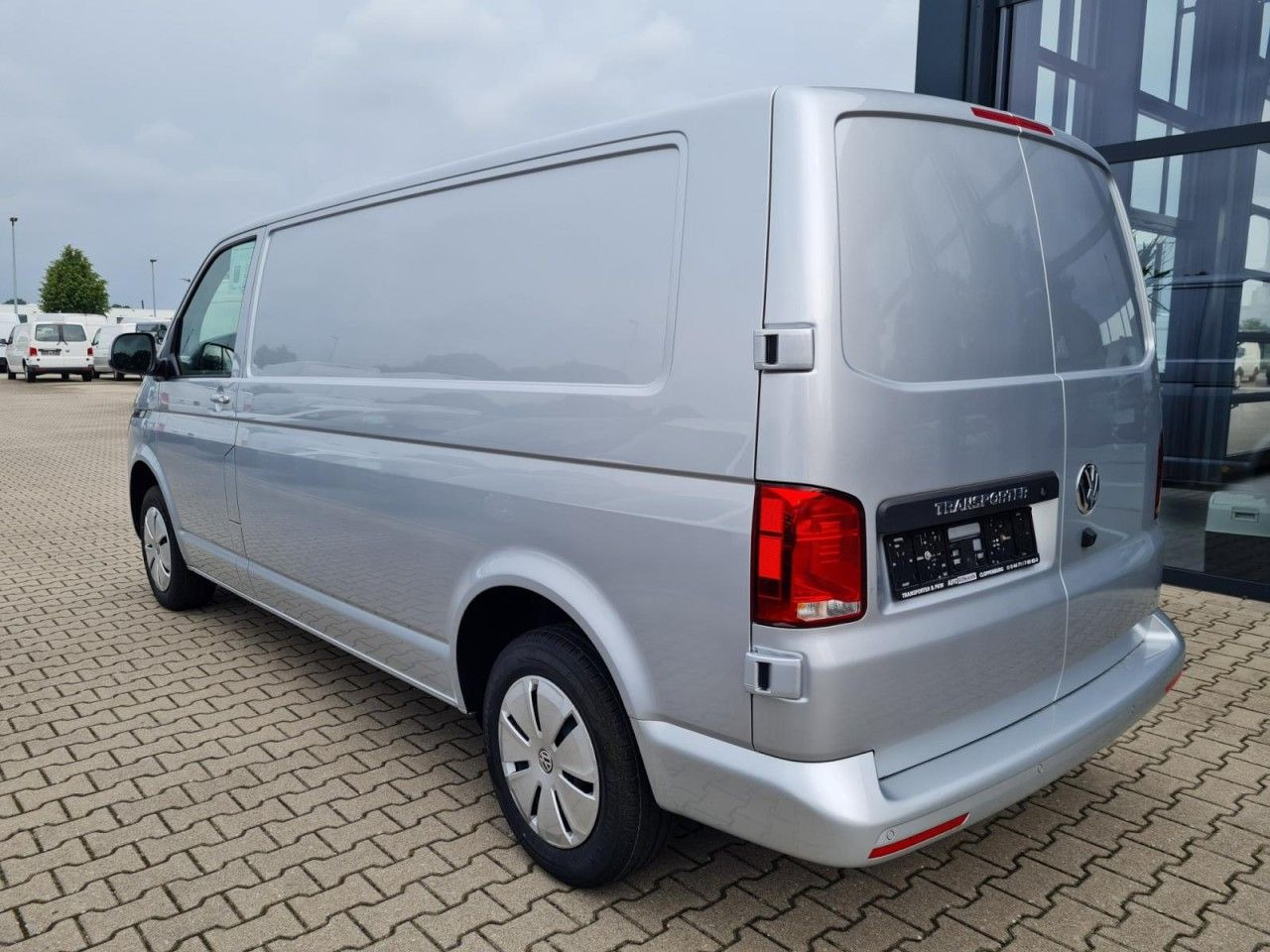 Små varebil Volkswagen T6.1 Kasten TDI lang DSG LED KAMERA TEMPOMAT: bilde 6