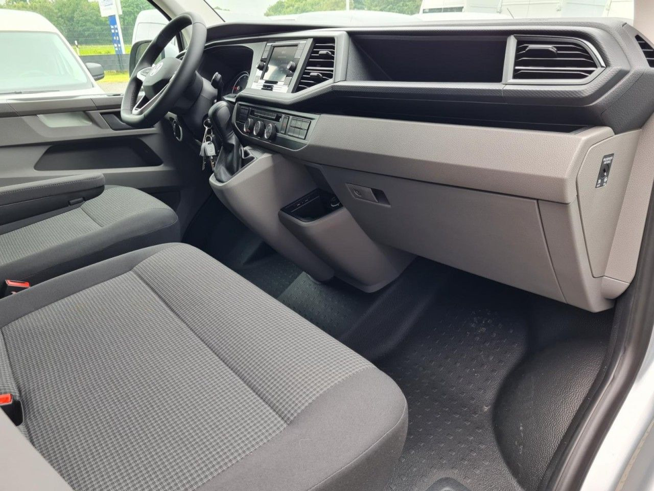 Små varebil Volkswagen T6.1 Kasten TDI lang DSG LED KAMERA TEMPOMAT: bilde 14