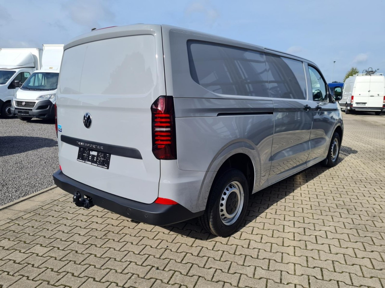 Volkswagen T7 Transporter Kasten TDi AG L2 AHK KLIMA KAMERA LED - Små varebil: bilde 4 Volkswagen T7 Transporter Kasten TDi AG L2 AHK KLIMA KAMERA LED - Små varebil: bilde 4