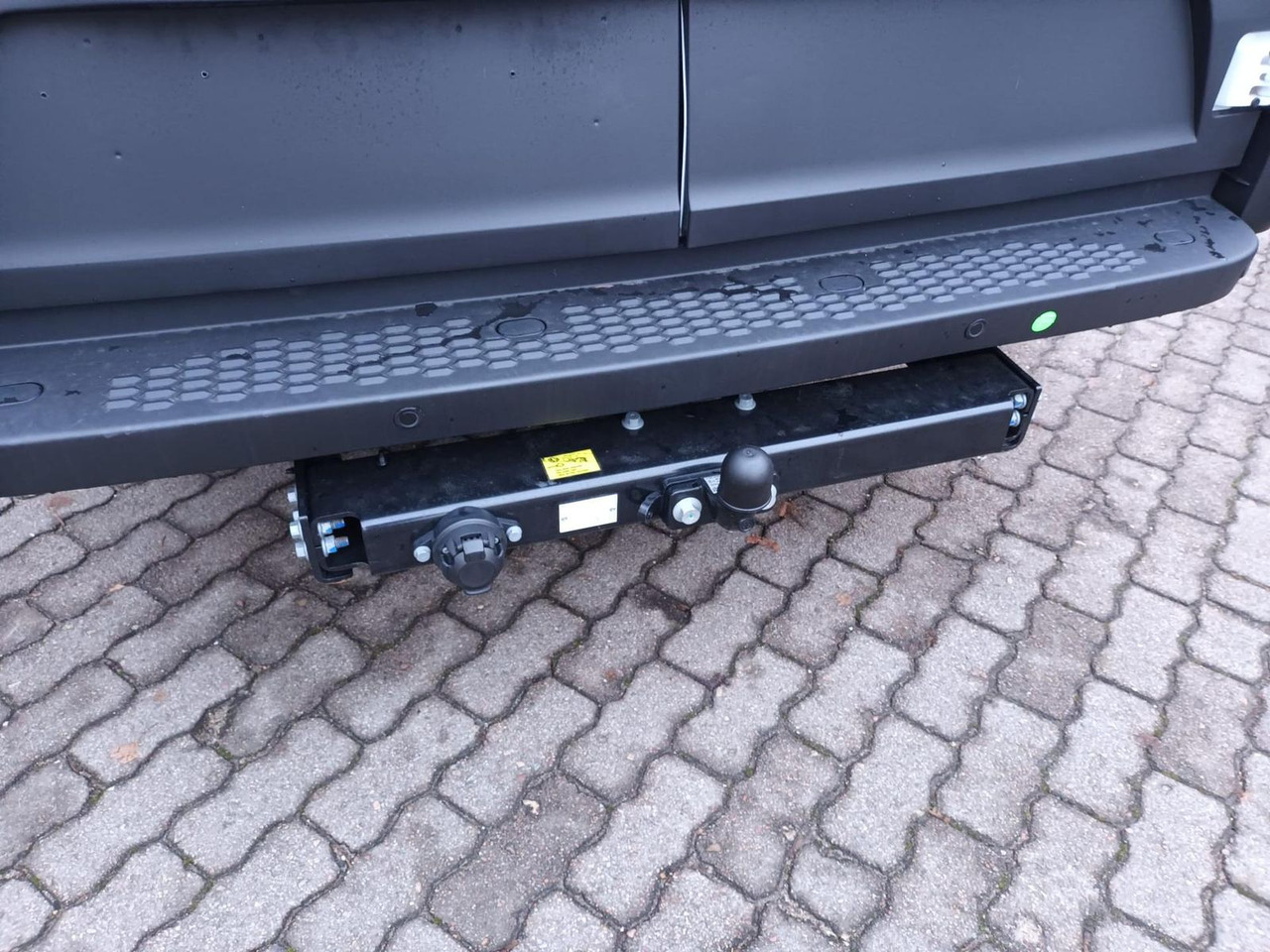 Iveco Daily 35S18HA8V 4100 KLIMA*AHK*RÜCKFAHRKAMERA... - Kassebil: bilde 4 Iveco Daily 35S18HA8V 4100 KLIMA*AHK*RÜCKFAHRKAMERA... - Kassebil: bilde 4