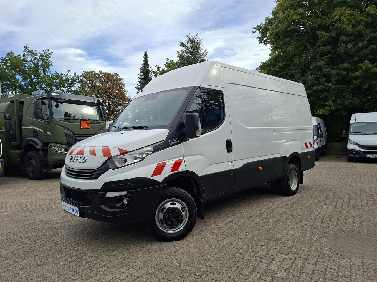 Iveco Daily 50C18HA8 V AHK, RADIO, KLIMA, 132 kW (1... - Varebil med plan: bilde 1 Iveco Daily 50C18HA8 V AHK, RADIO, KLIMA, 132 kW (1... - Varebil med plan: bilde 1