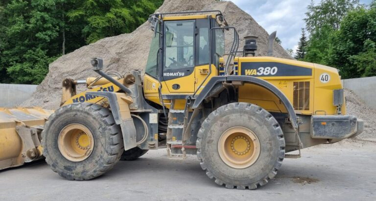 Komatsu WA380 – wheel loader / Radlader - Laster: bilde 1 Komatsu WA380 – wheel loader / Radlader - Laster: bilde 1