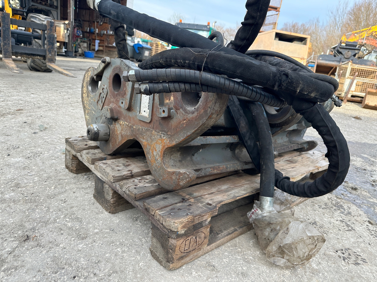 Likufix Liebherr SWA48 Schnellwechsler Vollhydraulisch 924 Compact - Hurtigkobling: bilde 5 Likufix Liebherr SWA48 Schnellwechsler Vollhydraulisch 924 Compact - Hurtigkobling: bilde 5