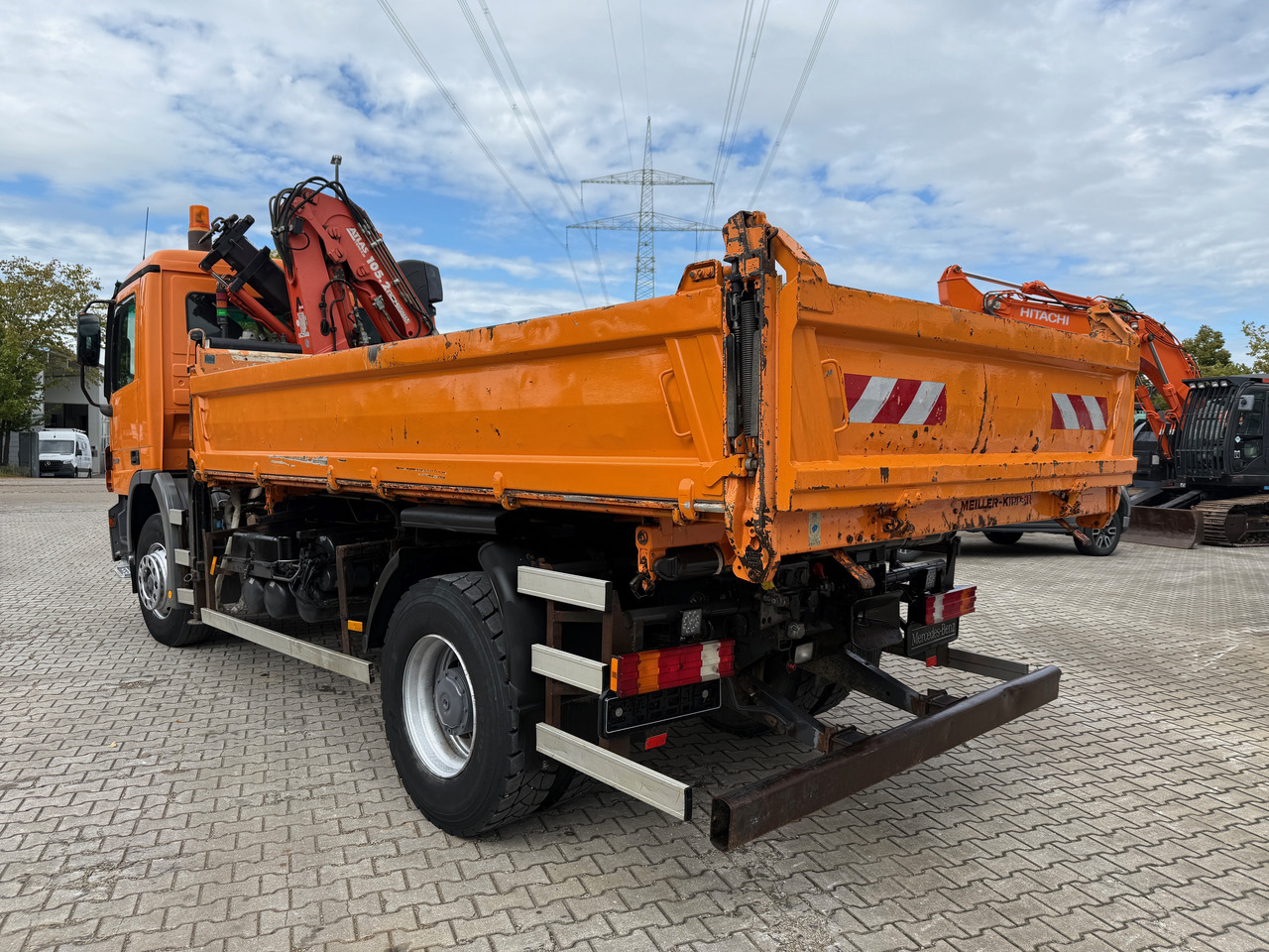 Mercedes-Benz 1832 Actros MP2 3-Seiten-Kipper mit Kran + Funk - Tippbil, Kranbil: bilde 5 Mercedes-Benz 1832 Actros MP2 3-Seiten-Kipper mit Kran + Funk - Tippbil, Kranbil: bilde 5