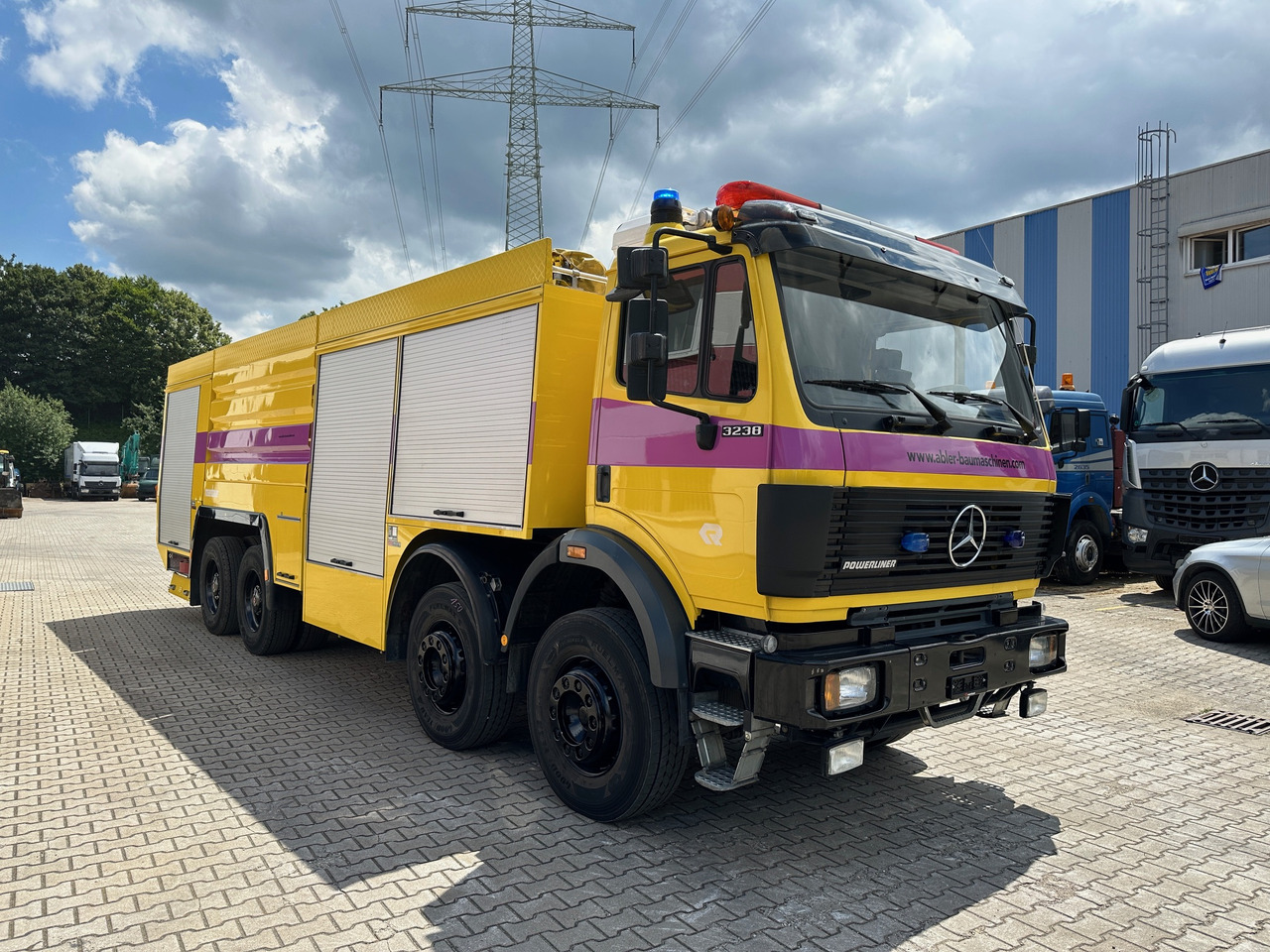 Mercedes-Benz 3238 SK Löschfahrzeug Rosenbauer Wasser + Schaum 66m Wurfweite - Brannbil: bilde 3 Mercedes-Benz 3238 SK Löschfahrzeug Rosenbauer Wasser + Schaum 66m Wurfweite - Brannbil: bilde 3