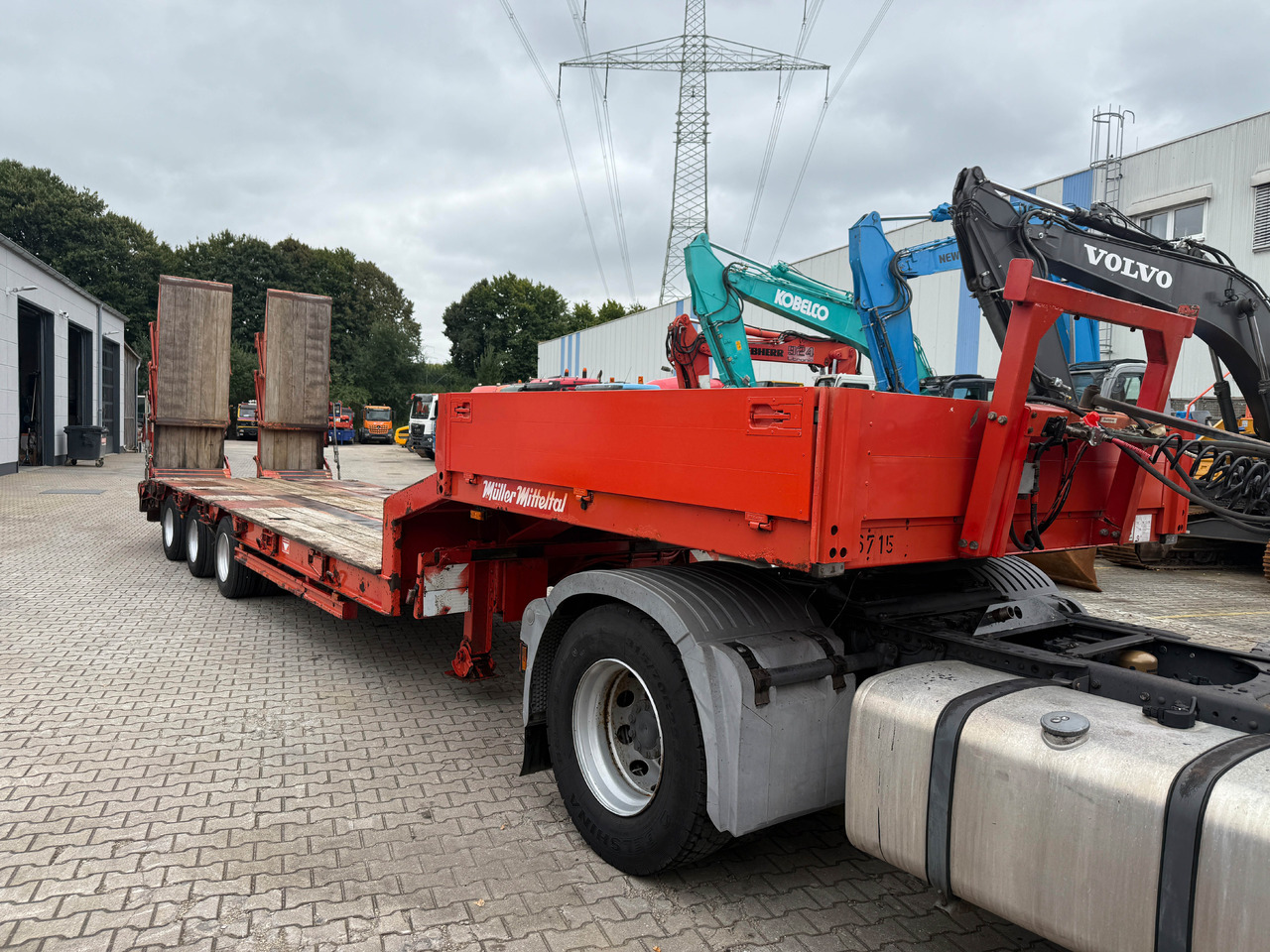 Müller Mitteltal TS3 Tieflader Auflieger mit hydr. Rampen - Lavloader semitrailer: bilde 3 Müller Mitteltal TS3 Tieflader Auflieger mit hydr. Rampen - Lavloader semitrailer: bilde 3