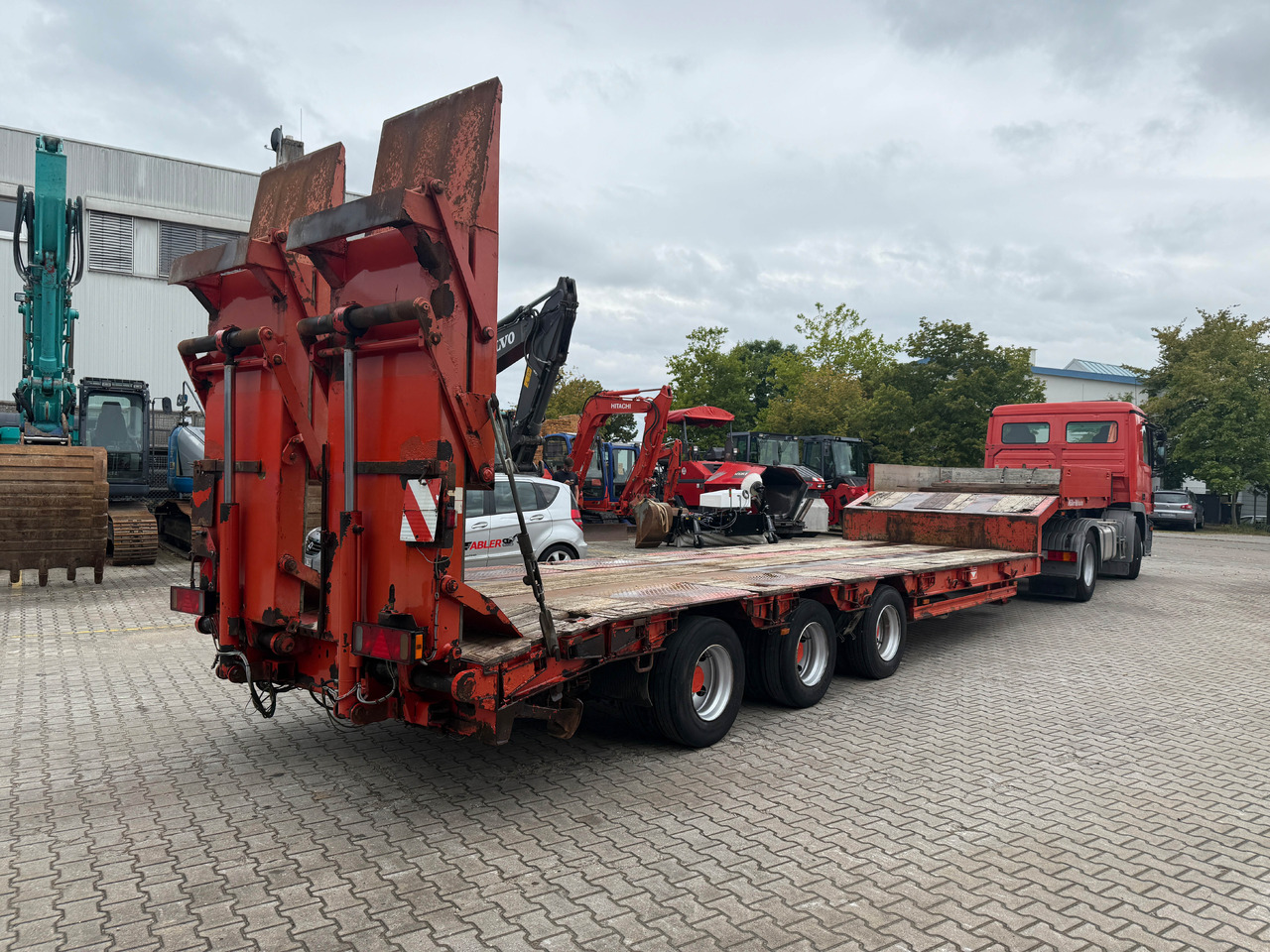 Müller Mitteltal TS3 Tieflader Auflieger mit hydr. Rampen - Lavloader semitrailer: bilde 4 Müller Mitteltal TS3 Tieflader Auflieger mit hydr. Rampen - Lavloader semitrailer: bilde 4