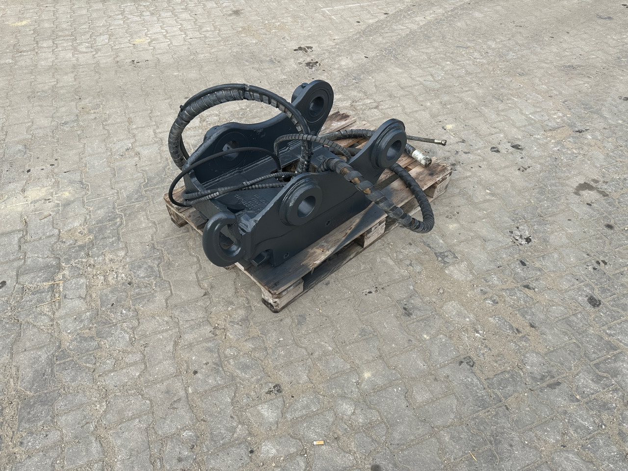 Oilquick OQ 65 vollhydraulischer Schnellwechsler - Hurtigkobling: bilde 3 Oilquick OQ 65 vollhydraulischer Schnellwechsler - Hurtigkobling: bilde 3