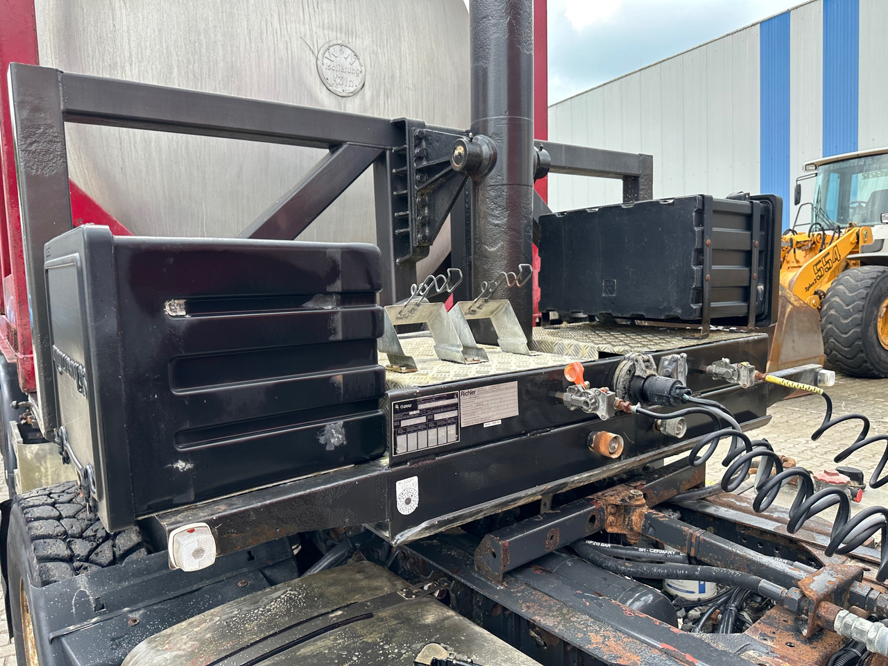 Tippsemi Schmidt CKSA 10/22-20 20 ft Containerkippchassis mit Lebensmitteltank: bilde 10