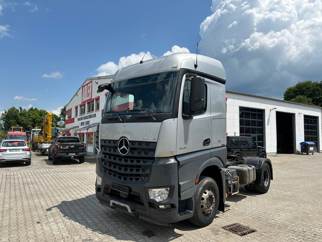 Mercedes-Benz 1845 Arocs SZM Kipphydraulik Mischerantrieb - Trekkvogn: bilde 2 Mercedes-Benz 1845 Arocs SZM Kipphydraulik Mischerantrieb - Trekkvogn: bilde 2