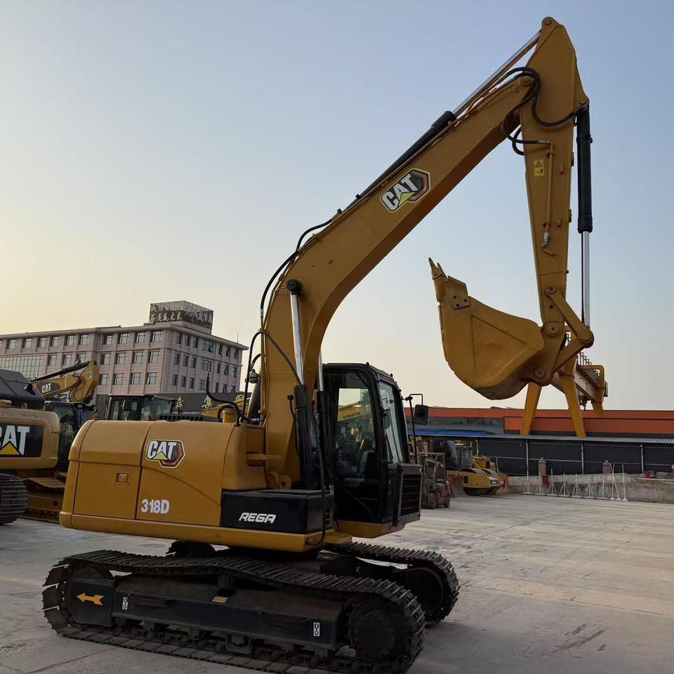Caterpillar 318D - Beltegraver: bilde 2 Caterpillar 318D - Beltegraver: bilde 2