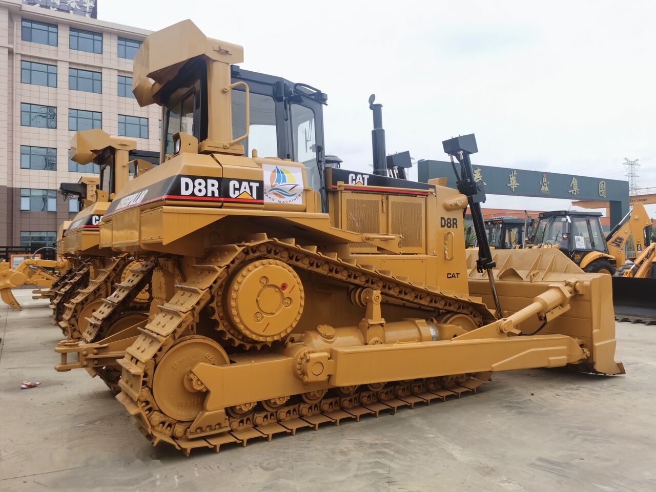 Caterpillar D8R - Bulldozer: bilde 1 Caterpillar D8R - Bulldozer: bilde 1