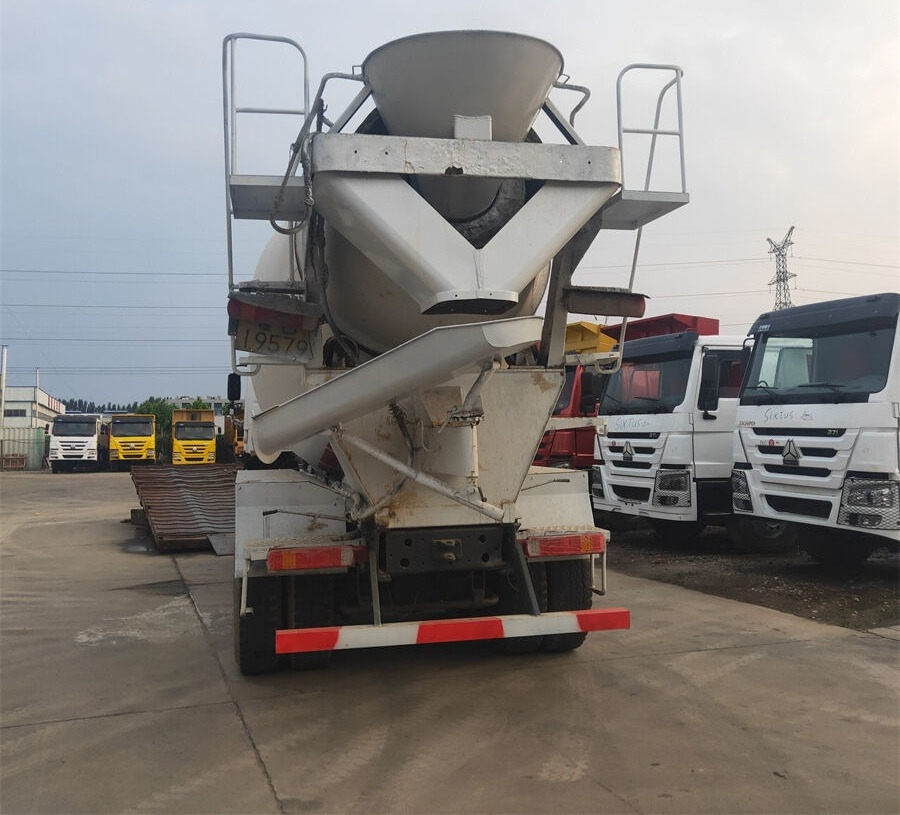 Howo ZZ1257N4347C1 - Betongbil: bilde 5 Howo ZZ1257N4347C1 - Betongbil: bilde 5