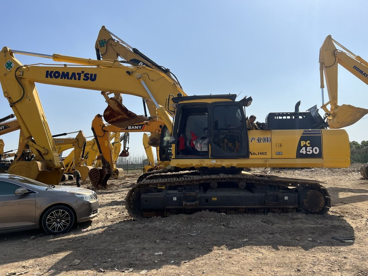 Komatsu PC450-8 - Beltegraver: bilde 1 Komatsu PC450-8 - Beltegraver: bilde 1