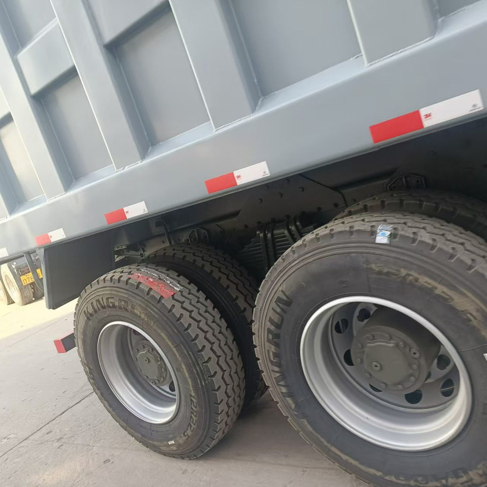 Sinotruk HOHAN 6*4 Dump truck - Tippbil: bilde 4 Sinotruk HOHAN 6*4 Dump truck - Tippbil: bilde 4