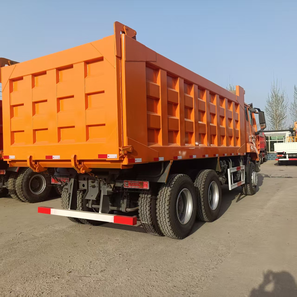 Sinotruk HOHAN 6*4 Dump truck - Tippbil: bilde 4 Sinotruk HOHAN 6*4 Dump truck - Tippbil: bilde 4