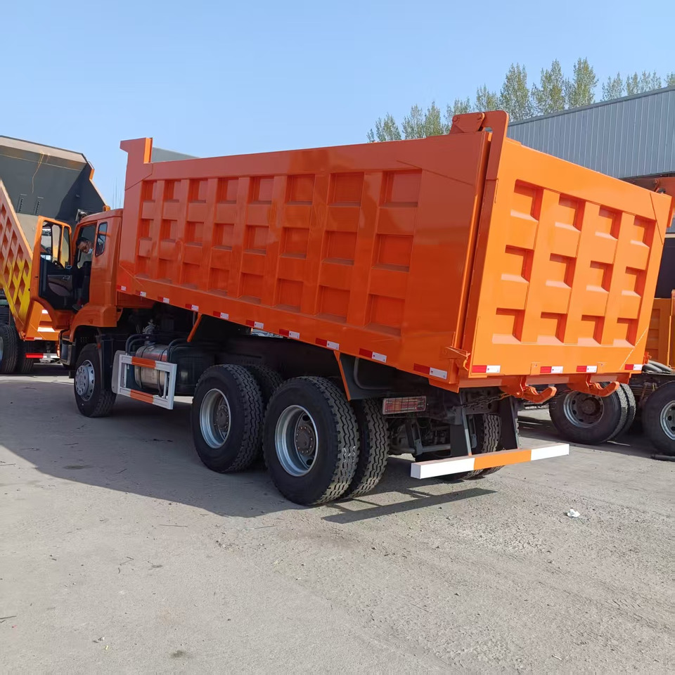 Sinotruk HOHAN 6*4 Dump truck - Tippbil: bilde 3 Sinotruk HOHAN 6*4 Dump truck - Tippbil: bilde 3
