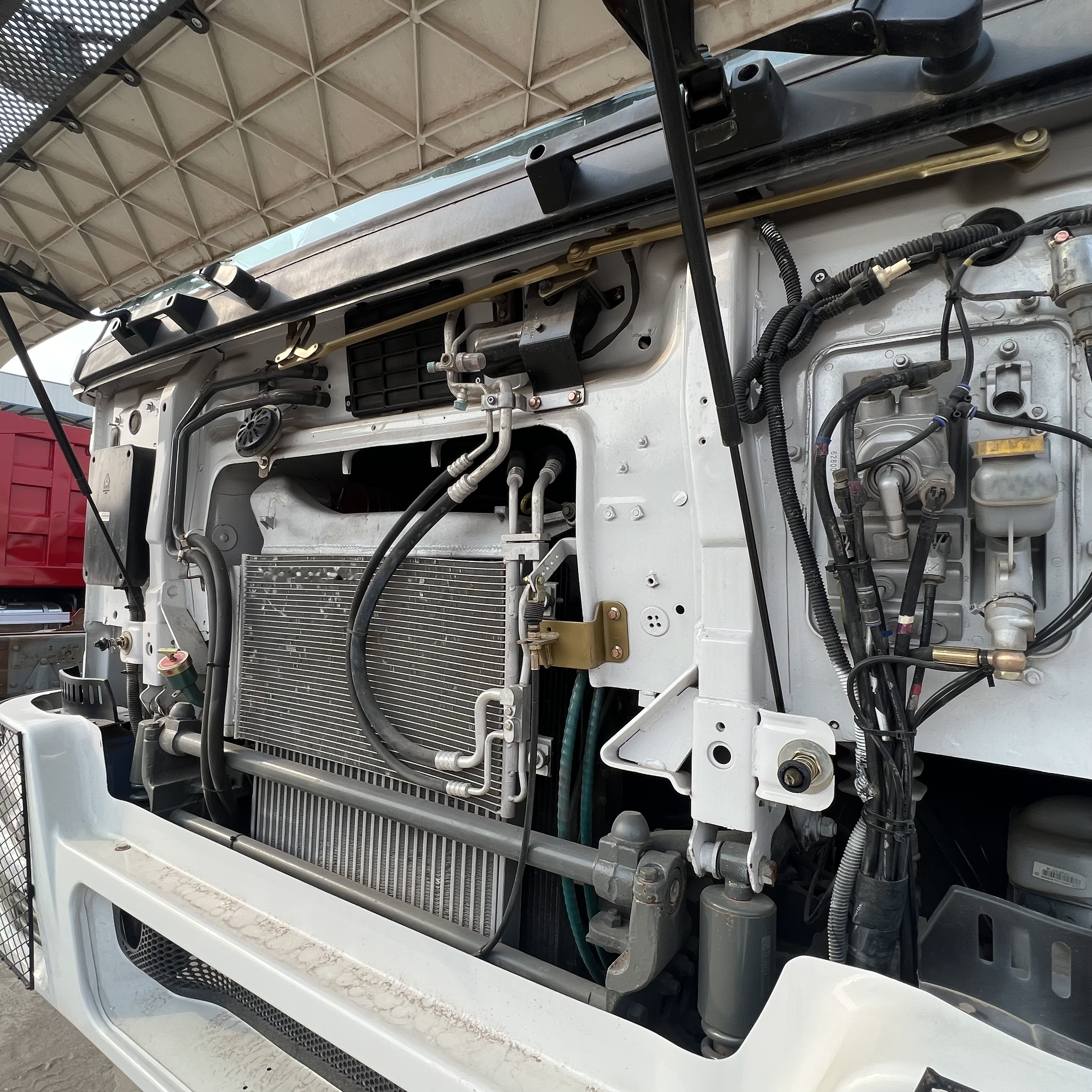 Tippbil Sinotruk HOWO 371 6*4 Dump truck: bilde 7