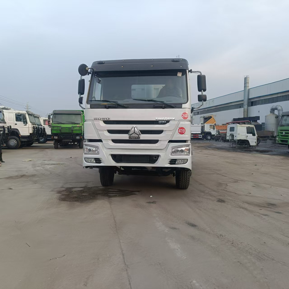 Sinotruk HOWO 371 6*4 Dump truck - Tippbil: bilde 4 Sinotruk HOWO 371 6*4 Dump truck - Tippbil: bilde 4
