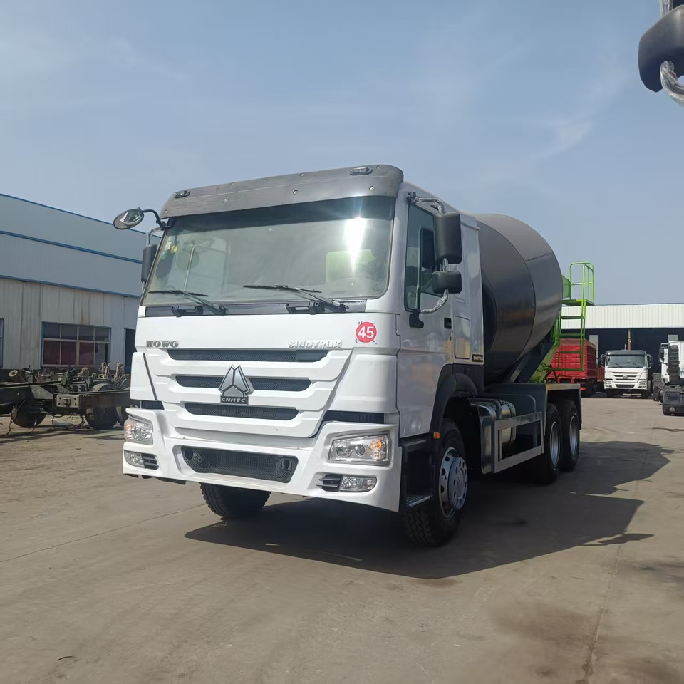 Sinotruk HOWO 6*4 Concrete mixer truck - Betongbil: bilde 3 Sinotruk HOWO 6*4 Concrete mixer truck - Betongbil: bilde 3
