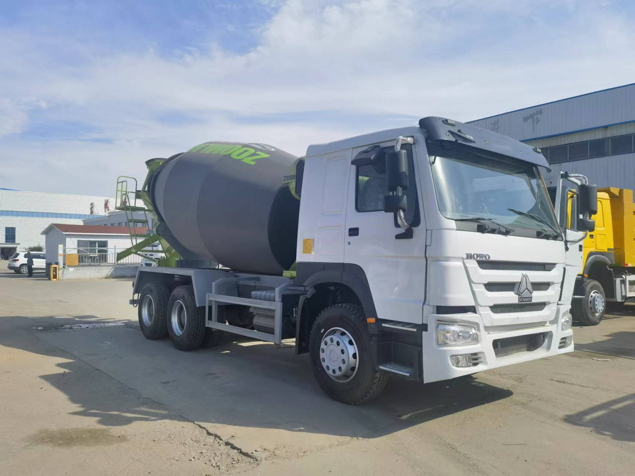 Sinotruk HOWO 6*4 Concrete mixer truck - Betongbil: bilde 5 Sinotruk HOWO 6*4 Concrete mixer truck - Betongbil: bilde 5