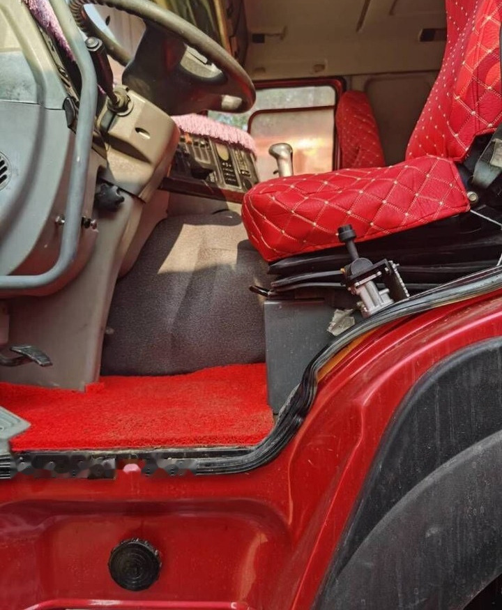 Sinotruk HOWO 6*4 Dump truck - Tippbil: bilde 5 Sinotruk HOWO 6*4 Dump truck - Tippbil: bilde 5