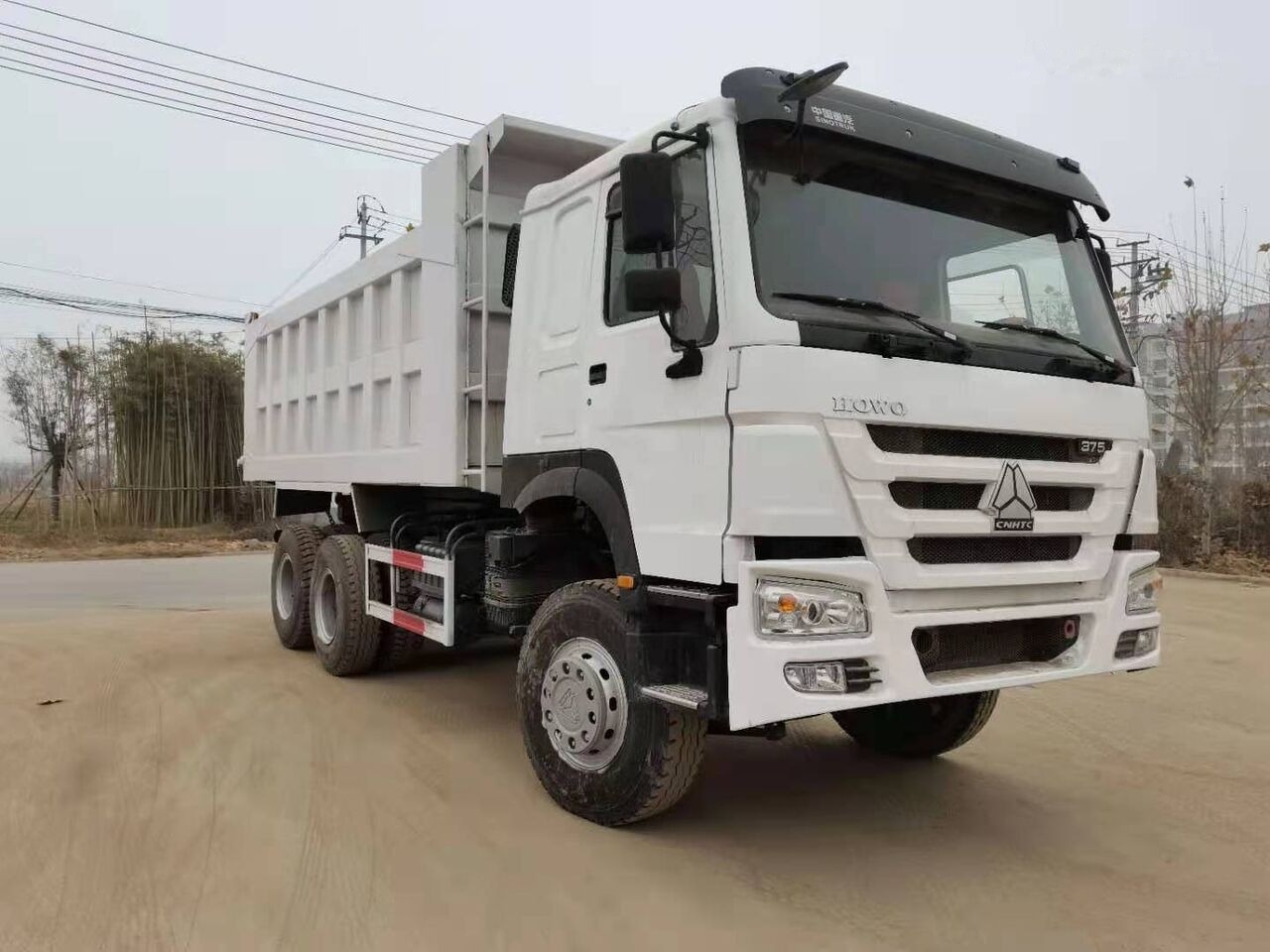 Sinotruk HOWO 6*4 Dump truck - Tippbil: bilde 1 Sinotruk HOWO 6*4 Dump truck - Tippbil: bilde 1