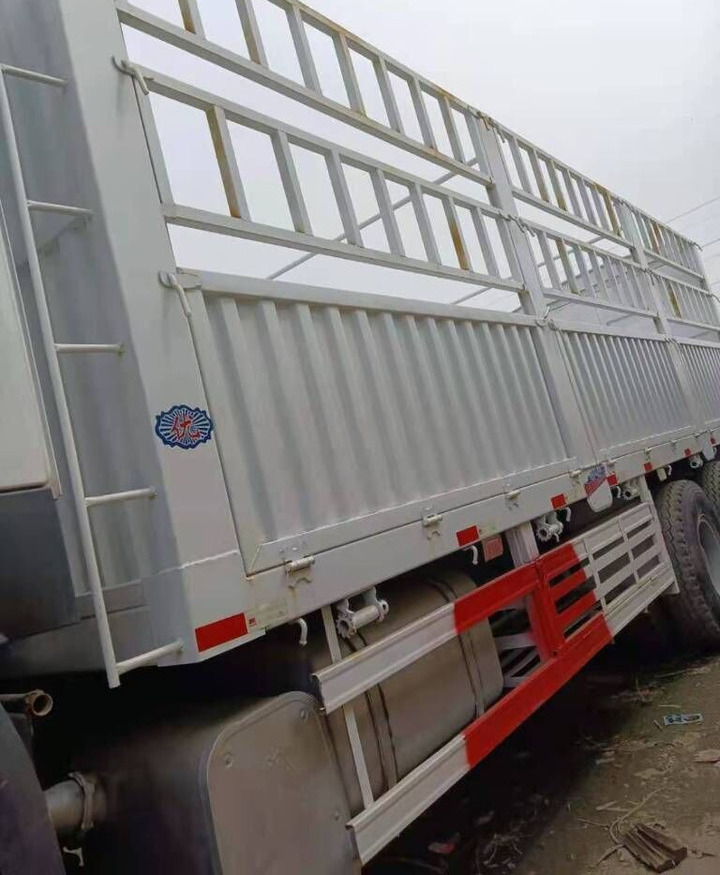 Sinotruk HOWO 6*4 - Planbil: bilde 2 Sinotruk HOWO 6*4 - Planbil: bilde 2