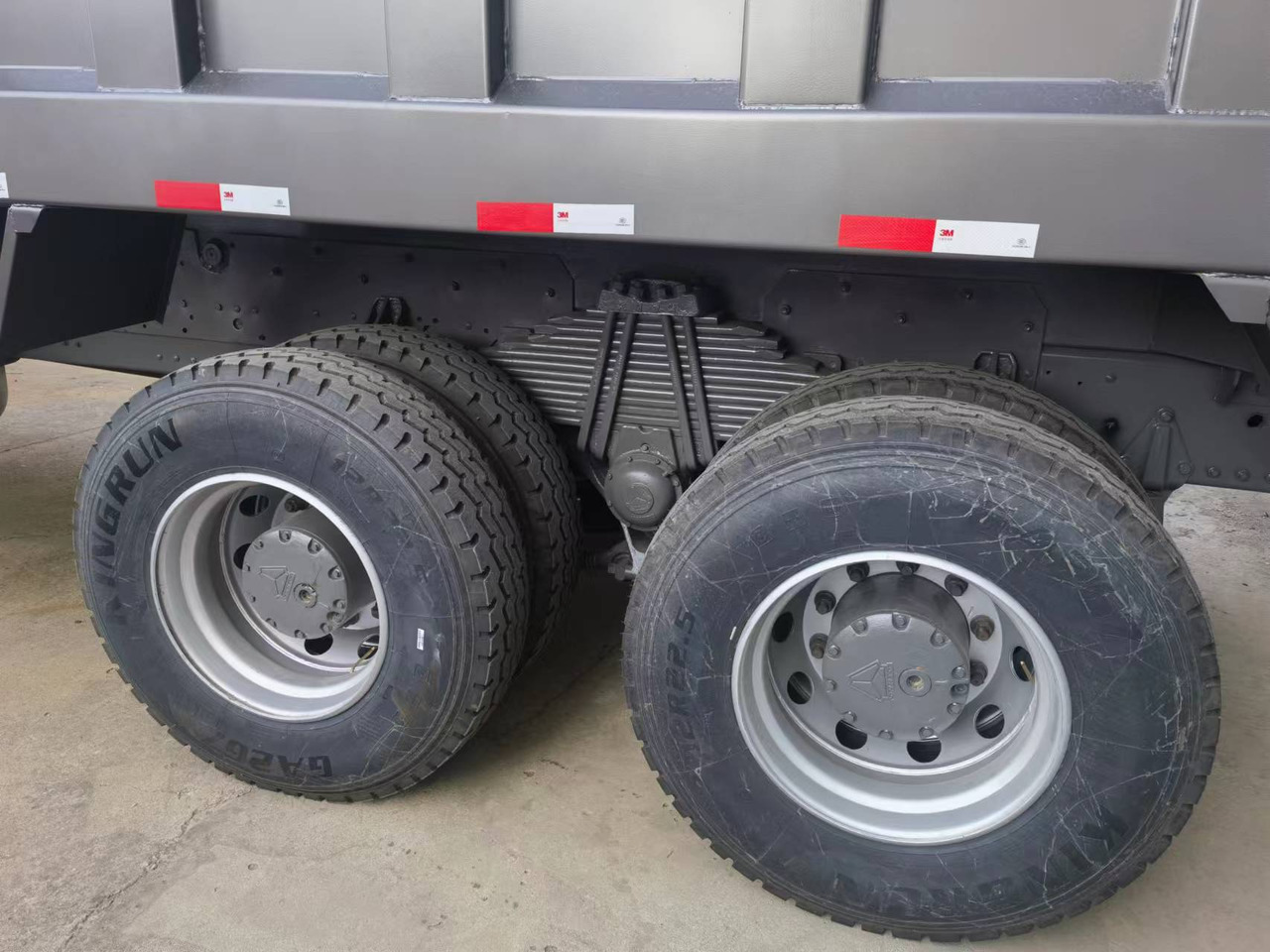 Tippbil Sinotruk HOWO 8*4 Dump truck: bilde 9 Tippbil Sinotruk HOWO 8*4 Dump truck: bilde 9
